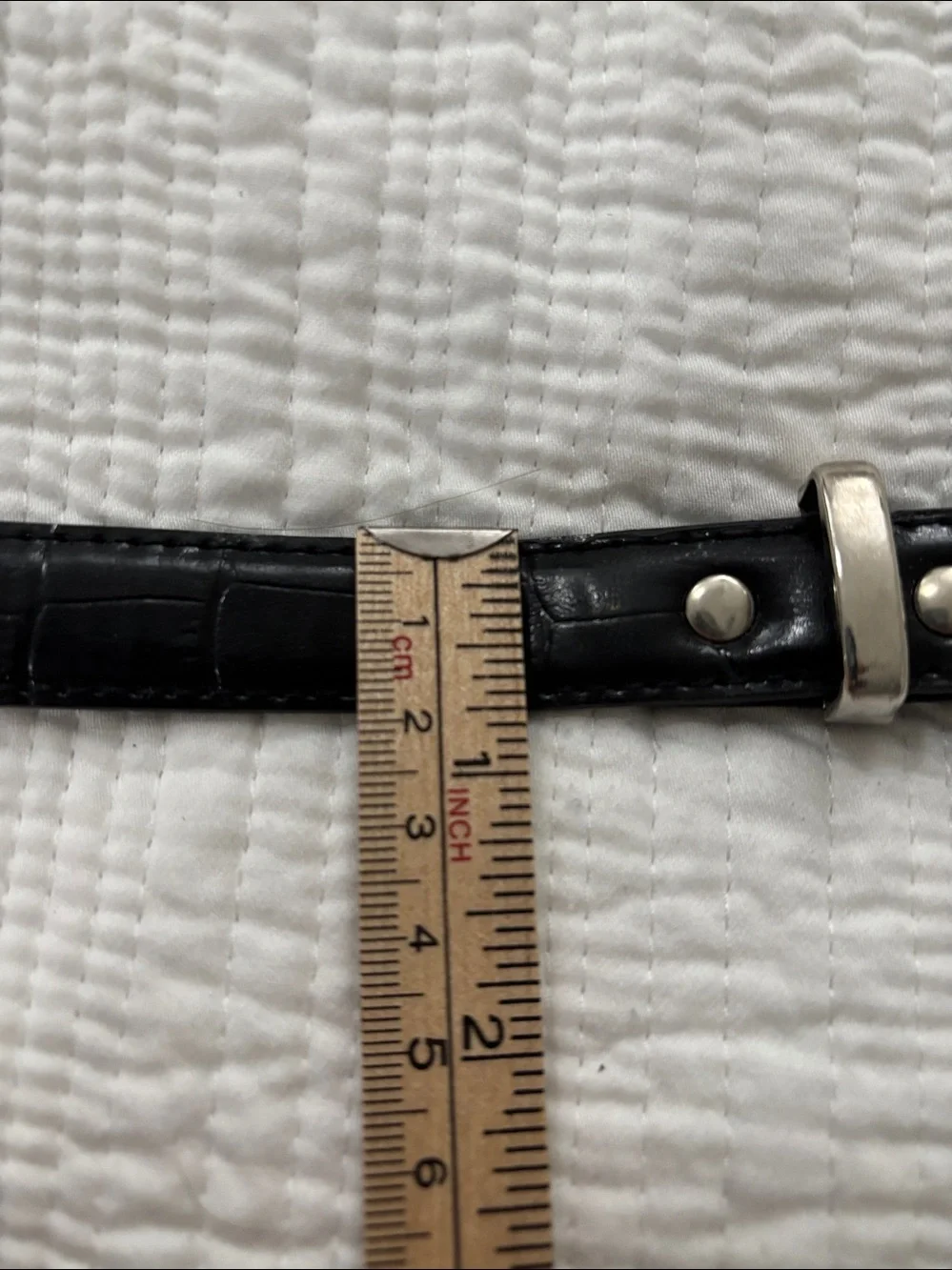 Women's Black Croc-Texture Belt with Silver Buckle